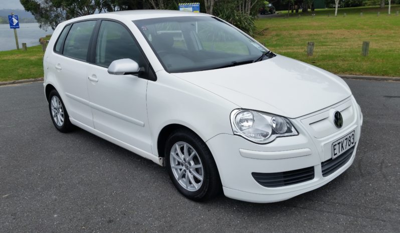 VOLKSWAGEN POLO 1.4 TURBO DIESEL MANUAL full