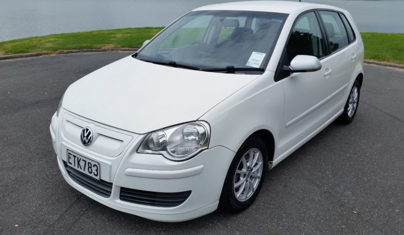 VOLKSWAGEN POLO 1.4 TURBO DIESEL MANUAL full