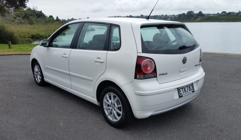 VOLKSWAGEN POLO 1.4 TURBO DIESEL MANUAL full