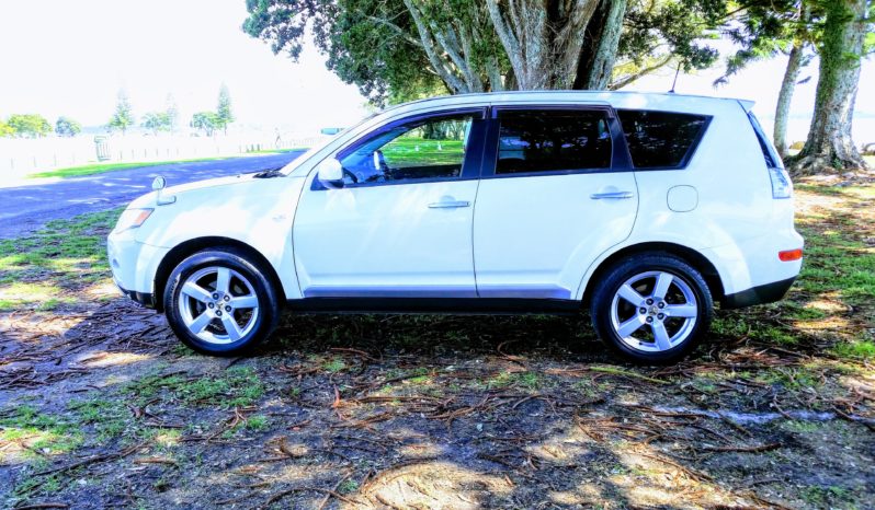 MITSUBISHI OUTLANDER 4WD 2006 full