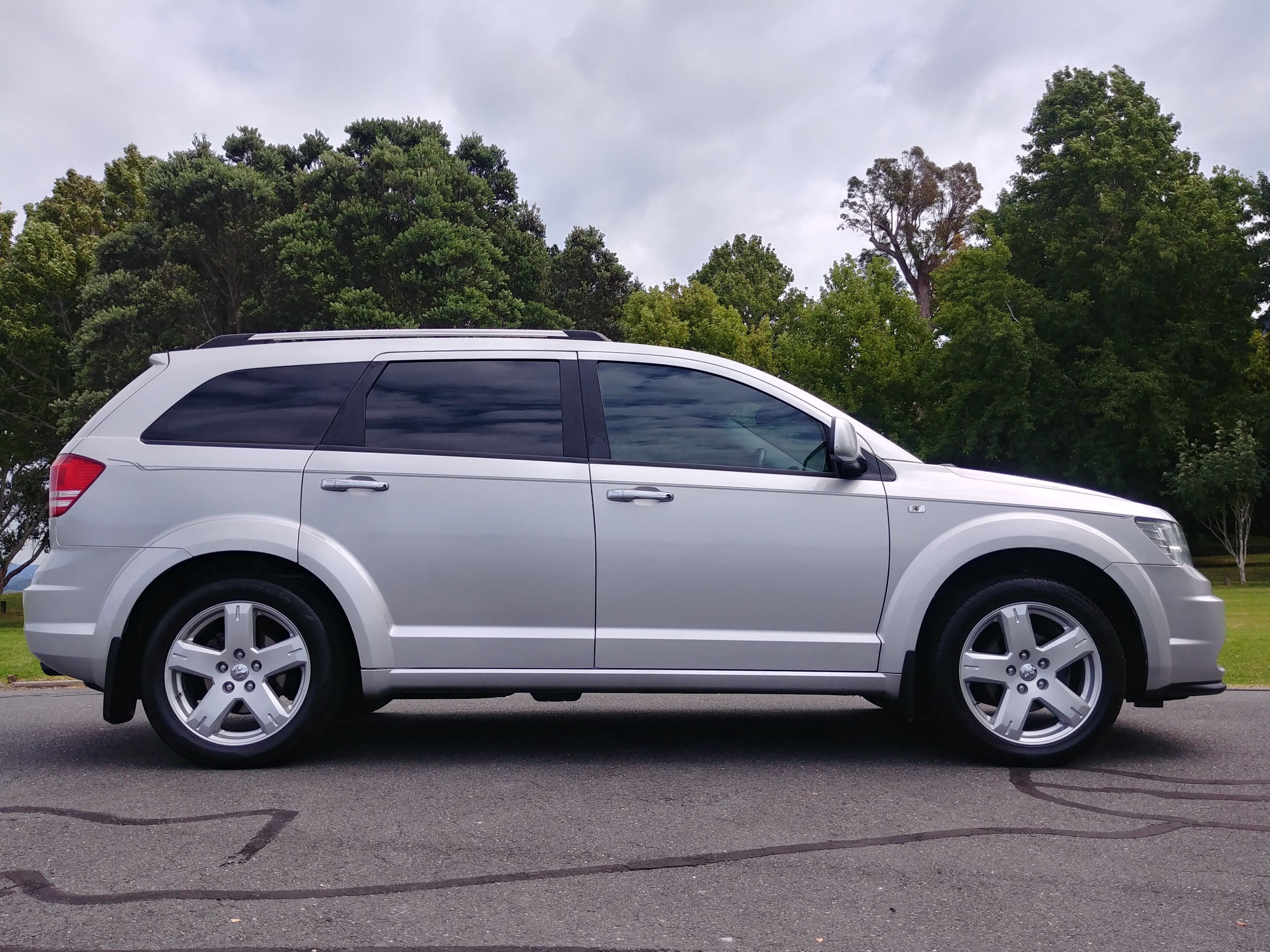 dodge journey 2010 opinie