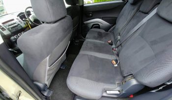 MITSUBISHI OUTLANDER 2005 7 SEATS full